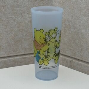 Tupperware Winnie the Pooh Cup Tumbler A Certain Buzz is in the Air 107M-6‎